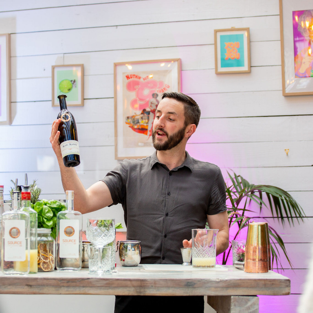 Cocktail classes for large groups